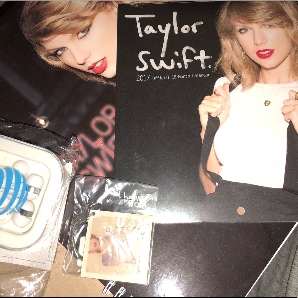 Taylor Swift 1989 Bundle